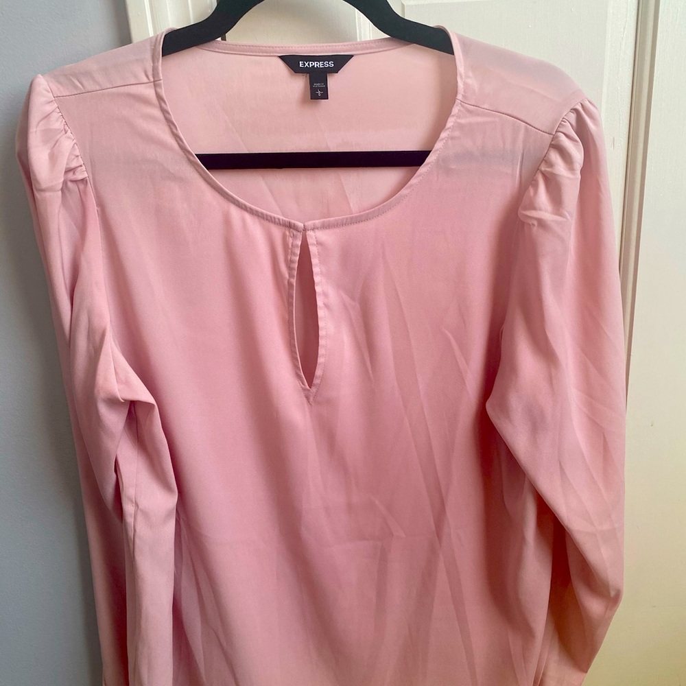 Express Key Hole Blouse